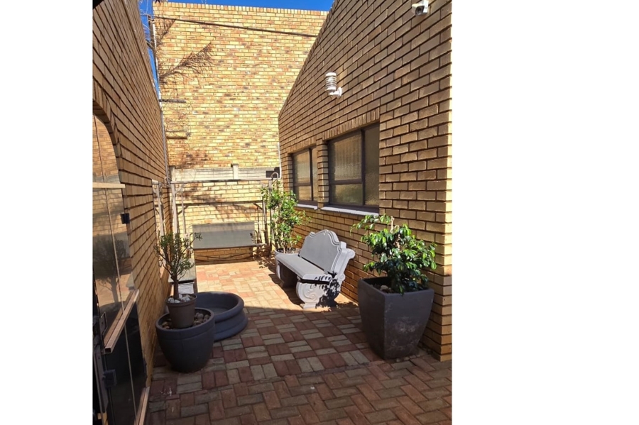 3 Bedroom Property for Sale in Manzil Park North West